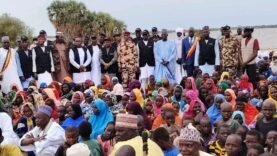 Yobe : le gouverneur visite les réfugiés nigérians à Kaya