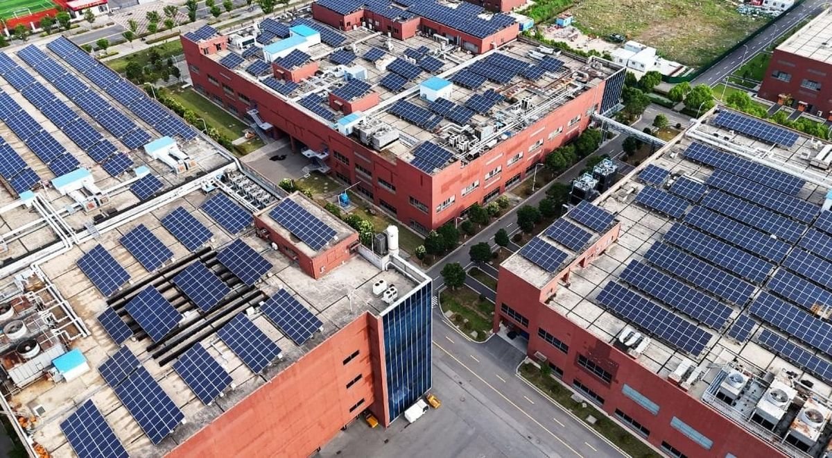 roof-top-solar-panels.jpg