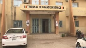 Miskine à N’Djamena : 30 ans requis, défense conteste.