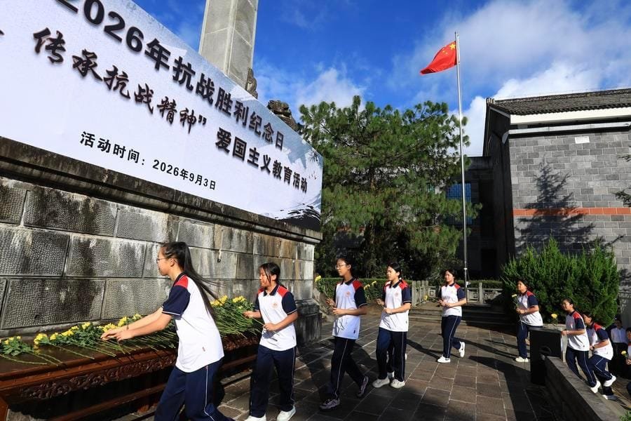 Student-pay-floral-tributes.jpg