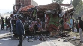 Collision tragique au Kenya : 24 morts.