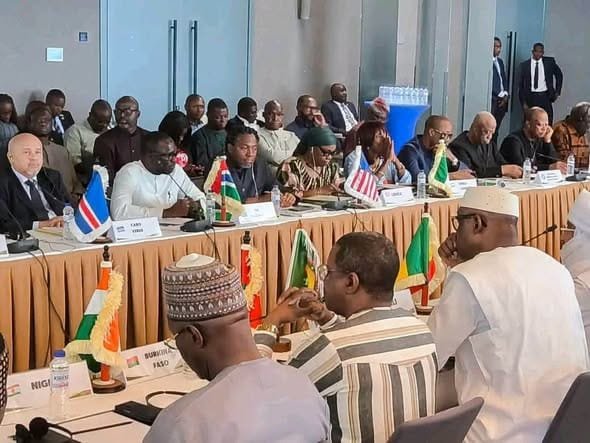 AES-CEDEAO : lancement des négociations à Dakar pour une nouvelle