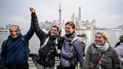 Humblot-arrive-at-the-Bund.jpg