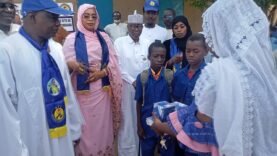 Tchad : le MPS offre des kits scolaires à N’Djamena