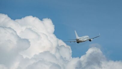 anestiev-airplane-7429725.jpg